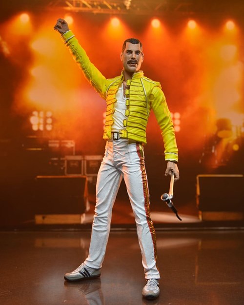 92196 - Freddie Mercury (Yellow Jacket) 18cm