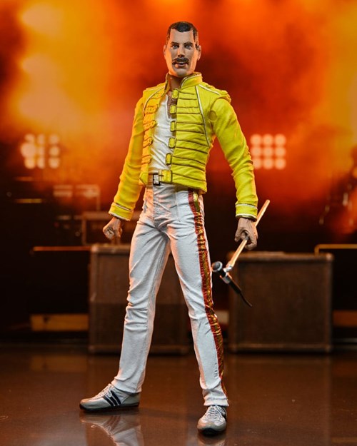 92196 - Freddie Mercury (Yellow Jacket) 18cm